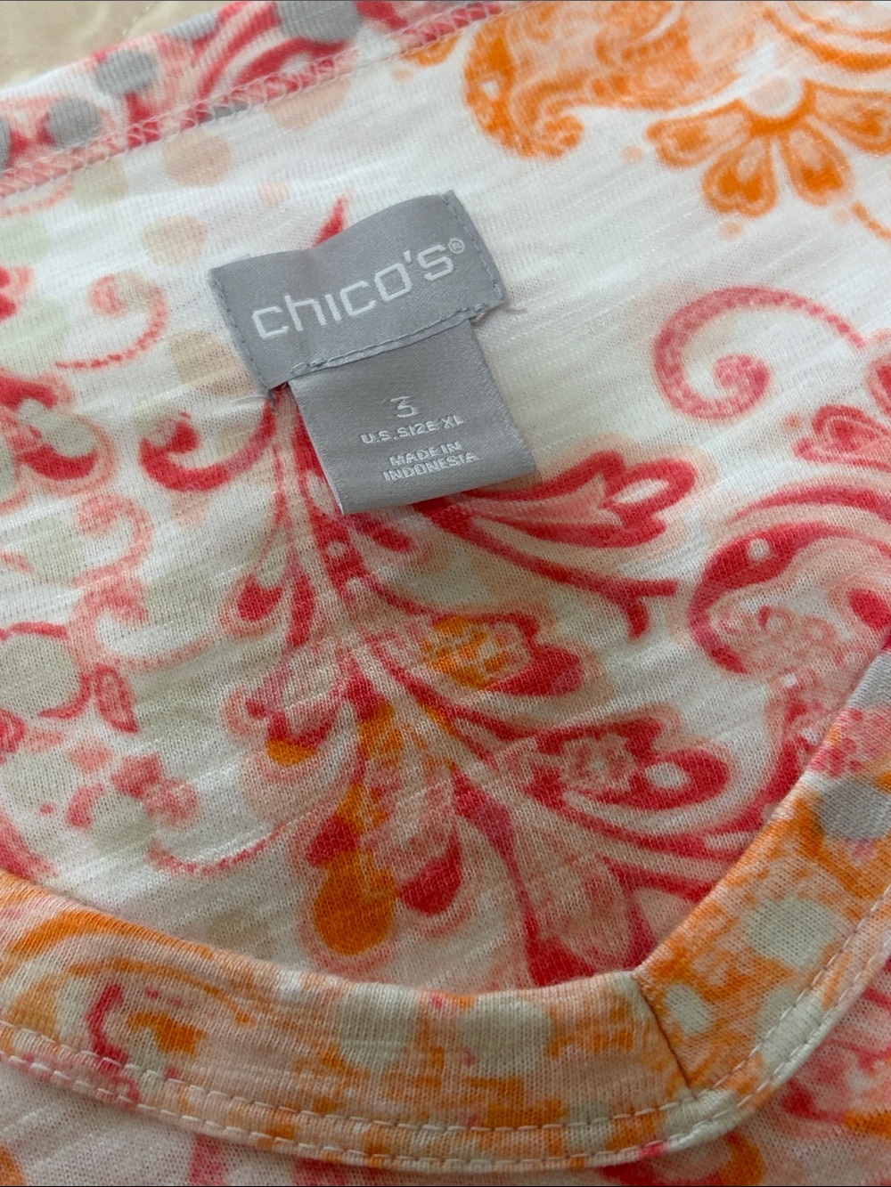 Chico's Pink Orange White Paisley Short Sleeve Tee Sz 3 XL - Picture 2 of 7